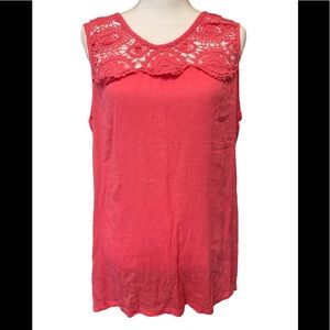CHELSEA STUDIOS PINK TOP WITH LACE TRIM, SIZE LARGE